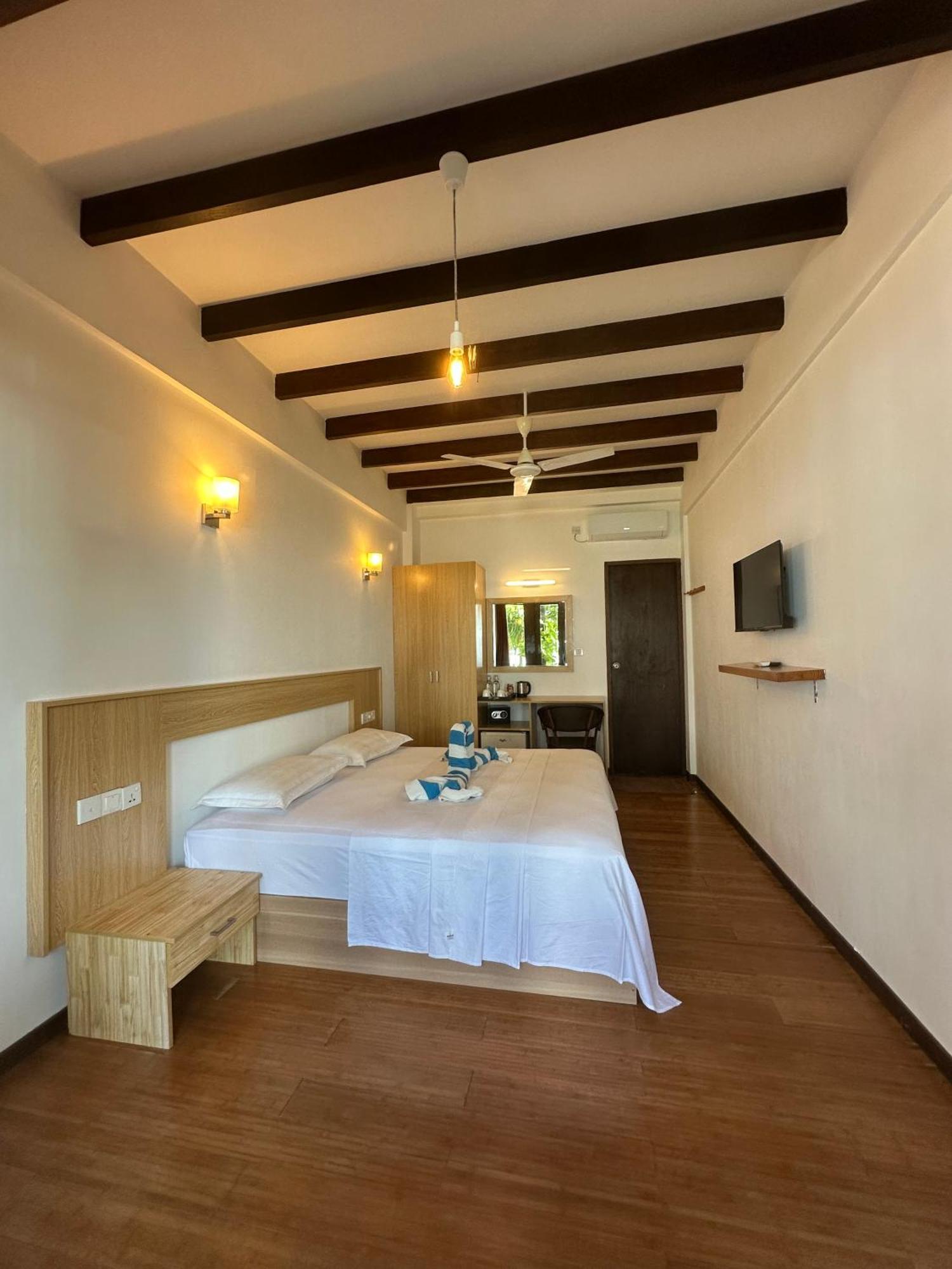 Hotel Thundi Sea View Fulidhoo Exterior foto