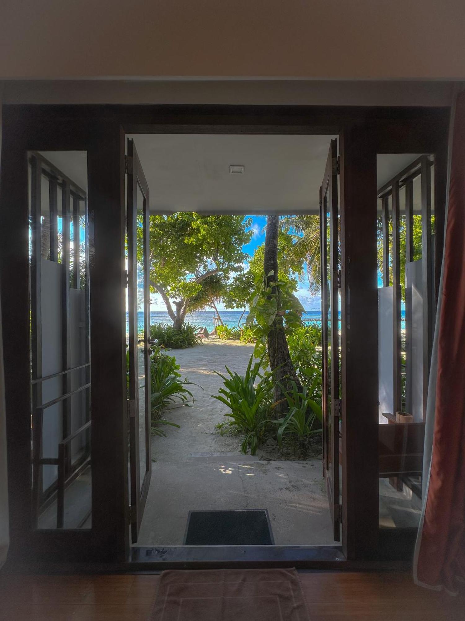 Hotel Thundi Sea View Fulidhoo Exterior foto